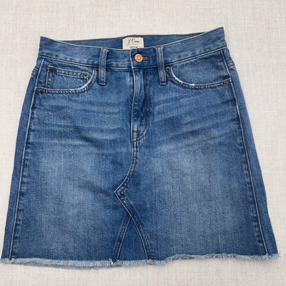 J.Crew Denim Mini Skirt Womens 25 Medium Wash Blue Frayed Raw Hem A-Line Casual